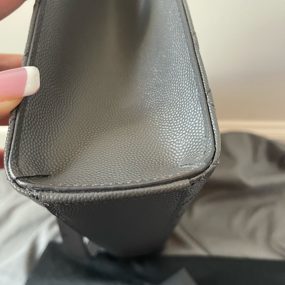 YSL Triquilt Envelope Bag in Size Large - Picture 7 of 8